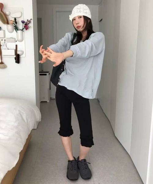 Girly Doll（ガーリードール）の「フリル付きリブスウェットミドル丈パンツ レギンスパンツ（その他パンツ・レディース・グレー/ブラック・FREE）」の6枚目の写真