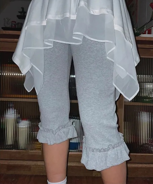 Girly Doll（ガーリードール）の「フリル付きリブスウェットミドル丈パンツ レギンスパンツ（その他パンツ・レディース・グレー/ブラック・FREE）」の14枚目の写真