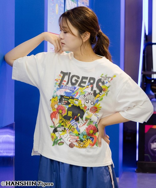 ScoLar(スカラー)の「462028:阪神タイガース×ScoLar スカラーと阪神タイガースMIXした柄Tシャツ(Tシャツ/カットソー・レディース・オフホワイト/ブラック・L/M)」の16枚目の写真