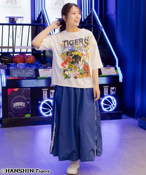 ScoLar(スカラー)の「462028:阪神タイガース×ScoLar スカラーと阪神タイガースMIXした柄Tシャツ(Tシャツ/カットソー・レディース・オフホワイト/ブラック・L/M)」の14枚目の写真
