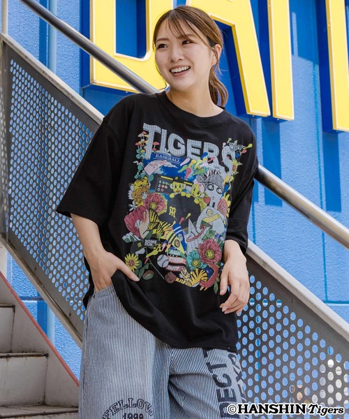 ScoLar(スカラー)の「462028:阪神タイガース×ScoLar スカラーと阪神タイガースMIXした柄Tシャツ(Tシャツ/カットソー・レディース・オフホワイト/ブラック・L/M)」の12枚目の写真