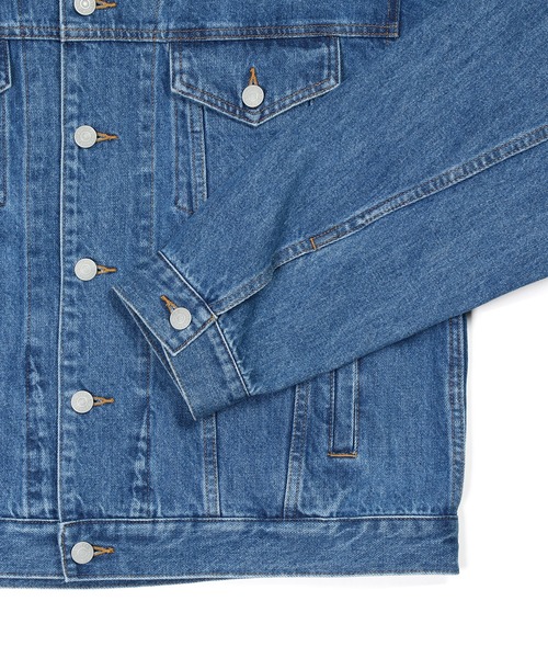 The DUFFER of ST.GEORGE(ザダファーオブセントジョージ)の「DENIM TRUCKER JACKET:セットアップ対応 デニムトラッカージャケット / Gジャン / デニムジャケット / バイオブリーチ / ユーズド加工(デニムジャケット・メンズ・インディゴブルー・SMALL/MEDIUM/LARGE/X-LARGE)」の8枚目の写真