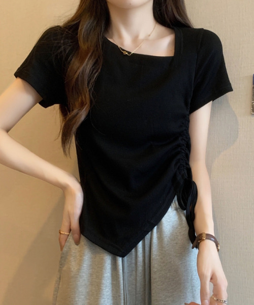 2ly2(トゥーリートゥー)の「アシンメトリーネック シャーリング 半袖リブTシャツ(Tシャツ/カットソー・レディース・ブラウン/ブラック/ホワイト・FREE)」の17枚目の写真
