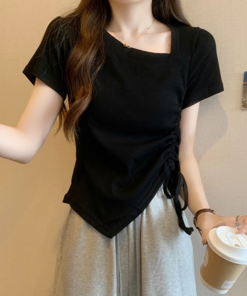 2ly2(トゥーリートゥー)の「アシンメトリーネック シャーリング 半袖リブTシャツ(Tシャツ/カットソー・レディース・ブラウン/ブラック/ホワイト・FREE)」の18枚目の写真
