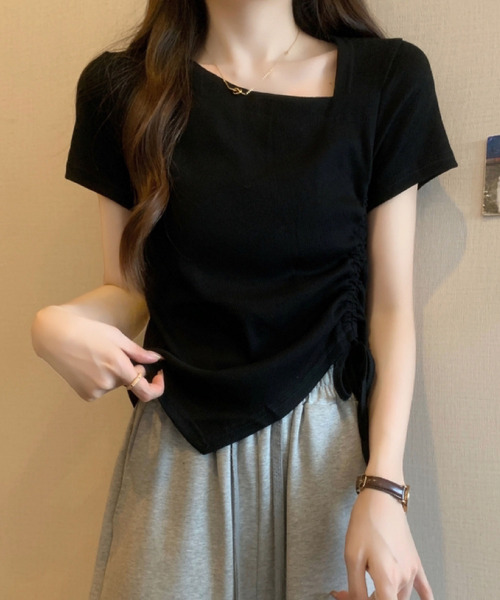 2ly2(トゥーリートゥー)の「アシンメトリーネック シャーリング 半袖リブTシャツ(Tシャツ/カットソー・レディース・ブラウン/ブラック/ホワイト・FREE)」の20枚目の写真