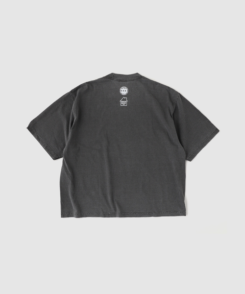 is-ness(イズネス)の「CCC*IS-NESS COTTON T-SHIRT MUSIC ALWAYS(Tシャツ/カットソー・メンズ・チャコールグレー/ホワイト・MEDIUM/LARGE)」の3枚目の写真