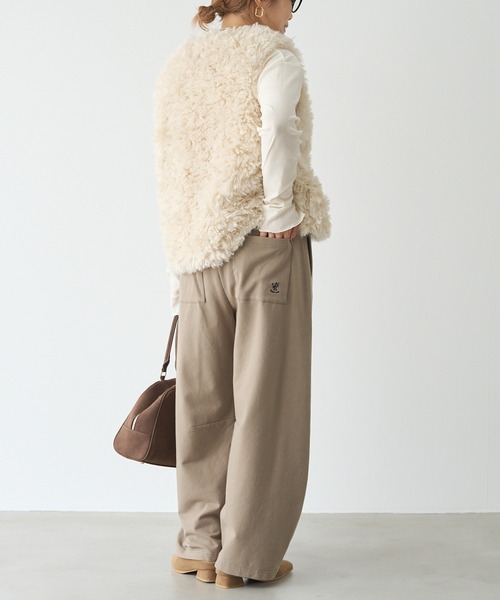 PUAL CE CIN（ピュアルセシン）の「ストレッチ裏毛カーブシルエットスウェットパンツ（スウェットパンツ・レディース・ブラウン/ベージュ/アイボリー・FREE）」の15枚目の写真