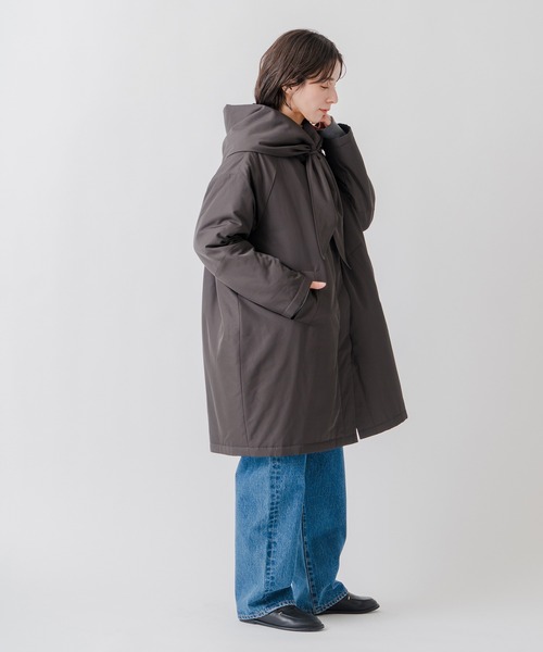 Kelen（ケレン）の「「KELEN / ケレン」コクーンシルエット中綿コート 三角スカーフ付（その他アウター・レディース・ベージュ/ブラウン/チャコールグレー・M/S）」の4枚目の写真