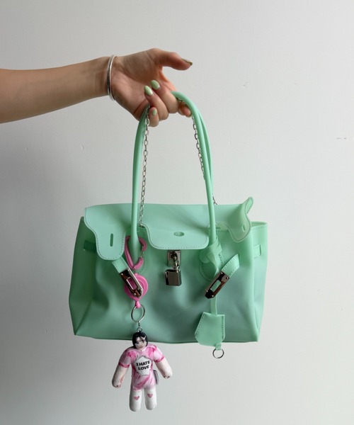 wee9s（ウィークス）の「jelly mini bag / ジェリーミニバッグ（ハンドバッグ・レディース・パープル/アイボリー/グリーン・FREE）」の2枚目の写真