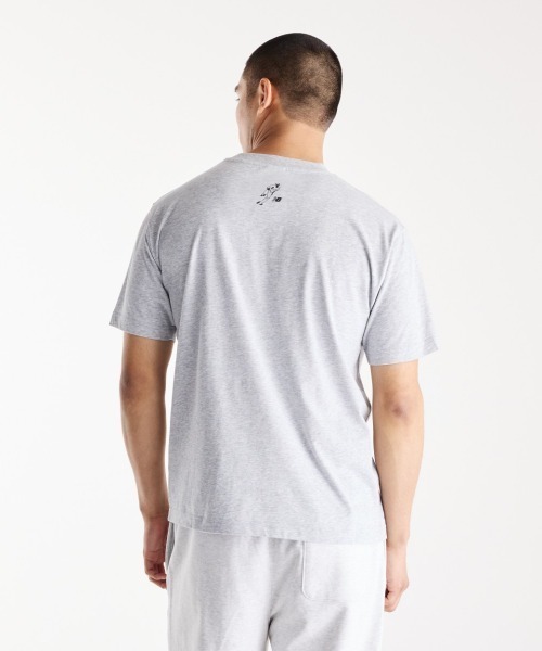 NEW BALANCE（ニューバランス）の「New Balance Shohei Always On Graphic Short Sleeve T-Shirt（ニューバランス 大谷翔平 グラフィックショートスリーブTシャツ）（Tシャツ/カットソー・メンズ・グレー系/ブラック系・MEDIUM/LARGE/X-LARGE）」の11枚目の写真