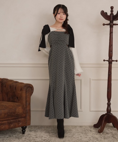 apres jour(アプレジュール)の「【取り外し可能】肩リボンサイドレースカットキャミワンピース(ワンピース・レディース・グレー/ホワイト系その他/ブラック系その他/アイボリー・SMALL/MEDIUM/X-LARGE)」の4枚目の写真