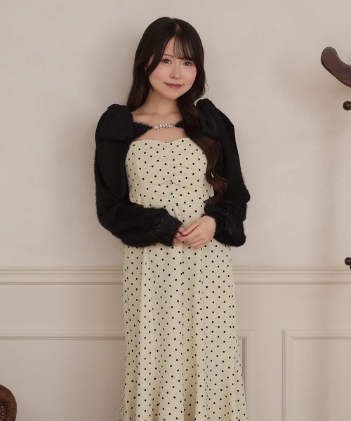 apres jour(アプレジュール)の「【取り外し可能】肩リボンサイドレースカットキャミワンピース(ワンピース・レディース・グレー/ホワイト系その他/ブラック系その他/アイボリー・SMALL/MEDIUM/X-LARGE)」の16枚目の写真