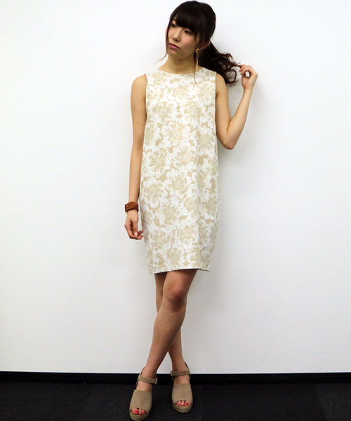 N.(N. Natural Beauty Basic)(エヌエヌナチュラルビューティーベーシック)の「フラワープリントボイルワッシャーワンピース(ワンピース・レディース・ベージュ/イエロー/ブラック・MEDIUM)」の16枚目の写真