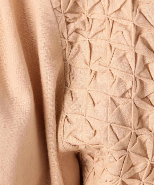 Another Edition（アナザーエディション）の「KIIRAスモッキングロングスリーブブラウス/KiiRA SMOCKING LSL BL（シャツ/ブラウス・レディース・ベージュ/ネイビー・FREE）」の10枚目の写真