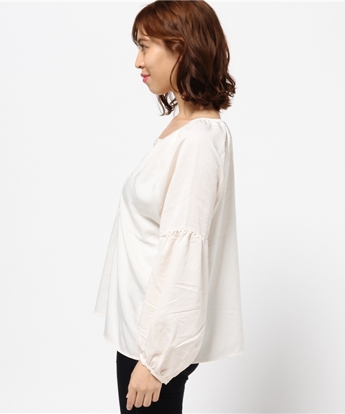 niko and...（ニコアンド）の「ペザントスキッパーブラウス【niko and ...】（シャツ/ブラウス・レディース・オフホワイト/ボルドー/ネイビー・LARGE/MEDIUM）」の9枚目の写真