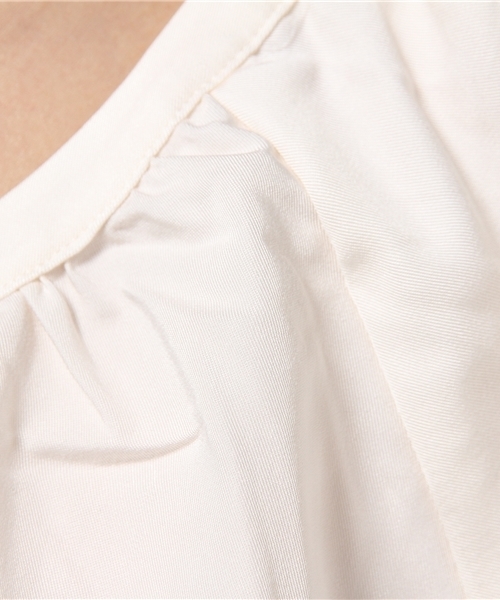 niko and...（ニコアンド）の「ペザントスキッパーブラウス【niko and ...】（シャツ/ブラウス・レディース・オフホワイト/ボルドー/ネイビー・LARGE/MEDIUM）」の7枚目の写真