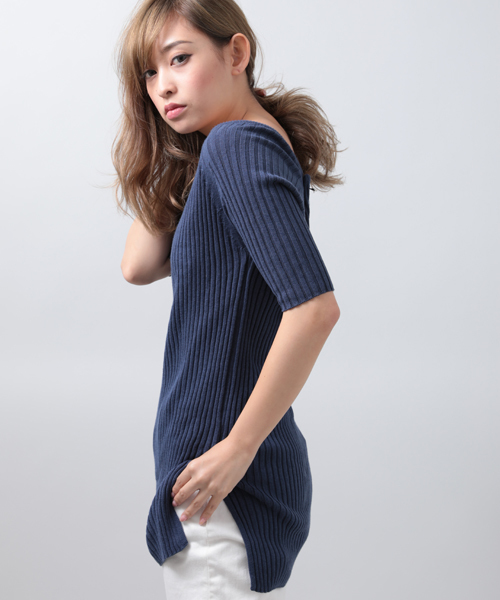 Denime（ドゥニーム）の「オフショル5分袖リブニット（ニット/セーター・レディース・ブルー系その他/レッド/ブラック系その他5・FREE）」の2枚目の写真