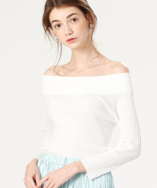 Tiara（ティアラ）の「リブオフショル7分袖ニット（ニット/セーター・レディース・オレンジ/トップグレー/オフホワイト・FREE）」の2枚目の写真