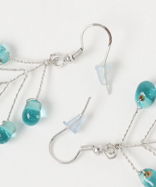 チャイハネ（チャイハネ）の「【チャイハネ】ティアーピアス（ピアス（両耳用）・レディース・クリア/ターコイズブルー/ブルー/カラフル・FREE）」の6枚目の写真