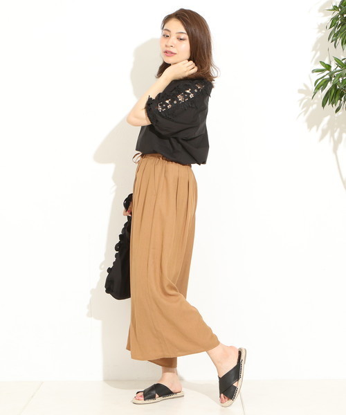 natural couture（ナチュラルクチュール）の「袖透かしレースBL（シャツ/ブラウス・レディース・レッド/ストライプ/アイボリー/ブラック・FREE）」の8枚目の写真