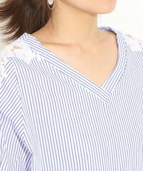 natural couture（ナチュラルクチュール）の「袖透かしレースBL（シャツ/ブラウス・レディース・レッド/ストライプ/アイボリー/ブラック・FREE）」の17枚目の写真