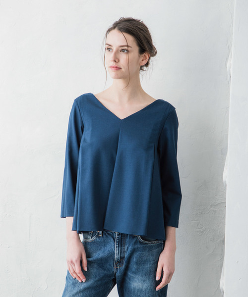 Emma Taylor（エマテイラー）の「タックフレアプルオーバー（シャツ/ブラウス・レディース・ブラック/ブルー/キャメル/グレー・FREE）」の19枚目の写真