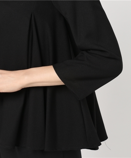 Emma Taylor（エマテイラー）の「タックフレアプルオーバー（シャツ/ブラウス・レディース・ブラック/ブルー/キャメル/グレー・FREE）」の5枚目の写真