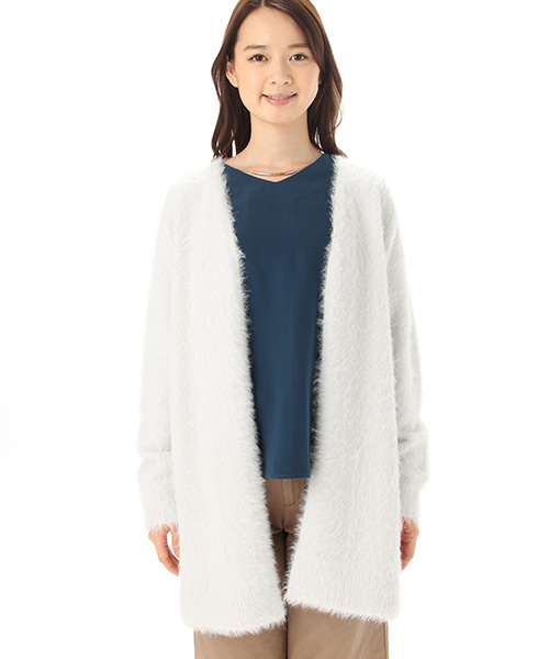 Honeys（ハニーズ）の「ふわもこの優しい肌触りフェザーロングカーディガン（カーディガン/ボレロ・レディース・ピンク/ベージュ/ブラック/アイボリー/グレー/モカ・M/L）」の7枚目の写真