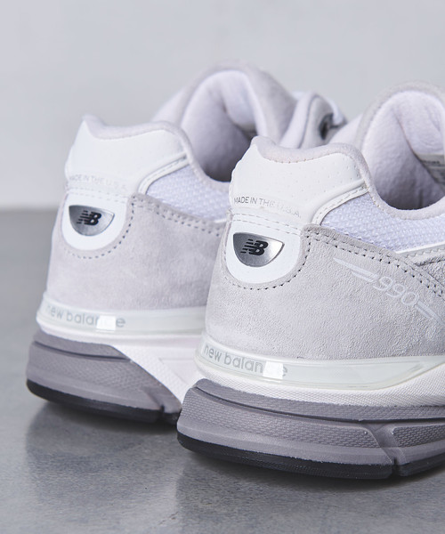 NEW BALANCE(ニューバランス)の「【別注】<new balance> M990v4 USA スニーカー MEN†◆(スニーカー・メンズ・ホワイト・27.5cm/29cm/27cm/26cm/30cm/28.5cm/28cm/25.5cm/25cm/26.5cm)」の4枚目の写真