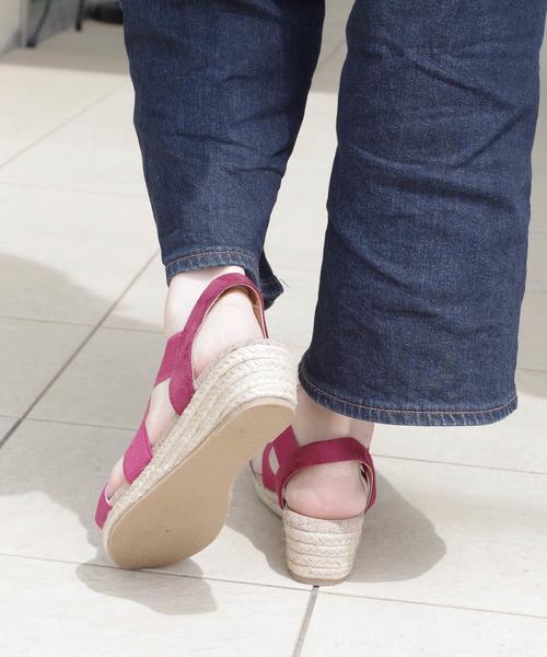 AmiAmi（アミアミ）の「ゴムストラップジュートウエッジソールクロスサンダル（サンダル・レディース・レッド/ネイビー/ピンク/キャメル/ブラック/ベージュ/モカ/オレンジ/レッド系その他/チョコ・M/S/3L/L/SS/LL）」の21枚目の写真