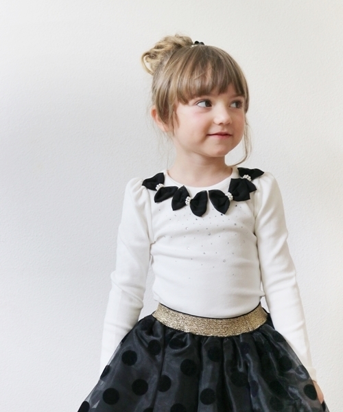 Rora（ローラ）の「ココナ 長袖カットソー フォーマル トップス リボン 白 ホワイト（Tシャツ/カットソー・キッズ・ホワイト・90㎝/100cm/110cm/120cm/130cm/140cm）」の2枚目の写真