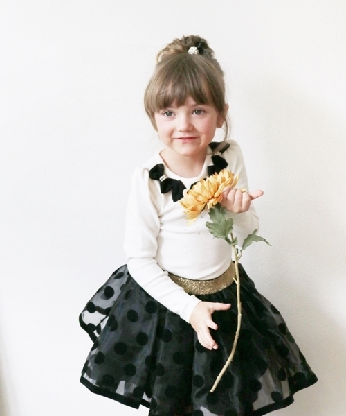 Rora（ローラ）の「ココナ 長袖カットソー フォーマル トップス リボン 白 ホワイト（Tシャツ/カットソー・キッズ・ホワイト・90㎝/100cm/110cm/120cm/130cm/140cm）」の5枚目の写真