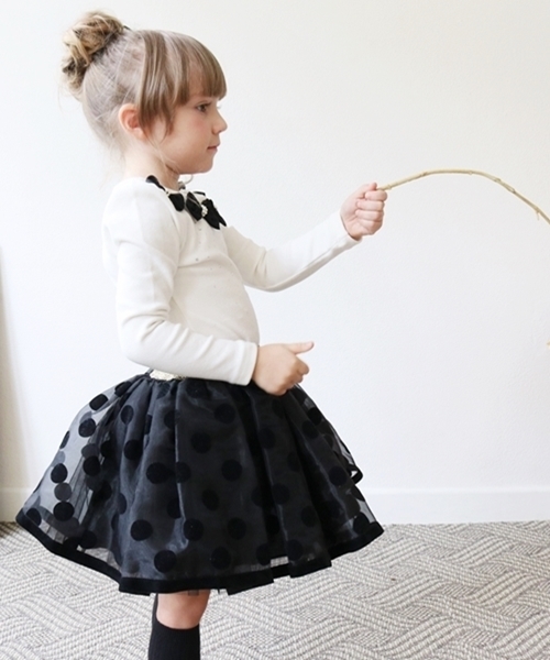 Rora（ローラ）の「ココナ 長袖カットソー フォーマル トップス リボン 白 ホワイト（Tシャツ/カットソー・キッズ・ホワイト・90㎝/100cm/110cm/120cm/130cm/140cm）」の6枚目の写真