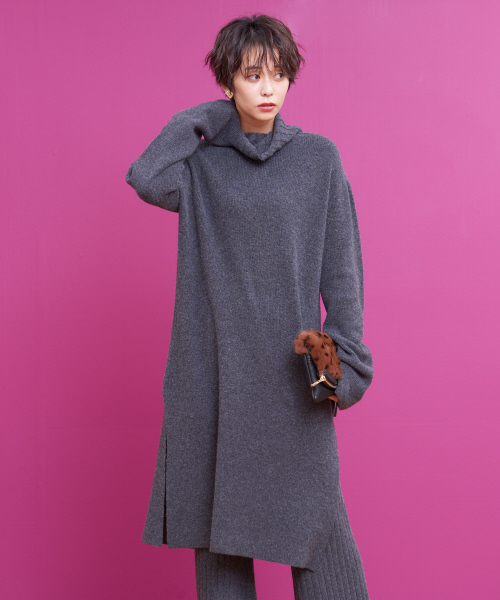 春夏新作 畦ロングスリットニット