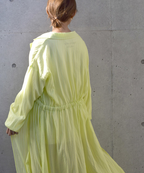 w closet(ダブルクローゼット)の「スクエアドットドビーカシュクールワンピース(ワンピース・レディース・イエロー/ミント/キナリ・FREE)」の8枚目の写真