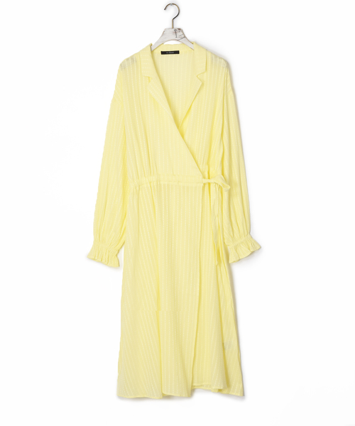 w closet(ダブルクローゼット)の「スクエアドットドビーカシュクールワンピース(ワンピース・レディース・イエロー/ミント/キナリ・FREE)」の11枚目の写真