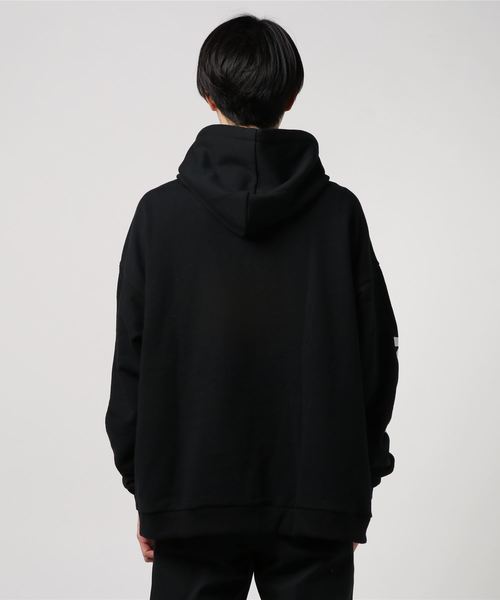 DING(ディング)の「DING/MINIONS パーカー(パーカー・メンズ・ホワイト/ブラック/イエロー・FREE)」の5枚目の写真