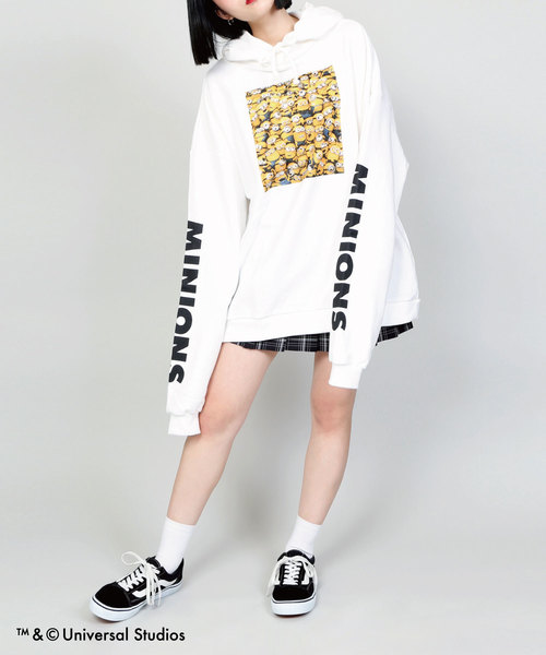 DING(ディング)の「DING/MINIONS パーカー(パーカー・メンズ・ホワイト/ブラック/イエロー・FREE)」の6枚目の写真