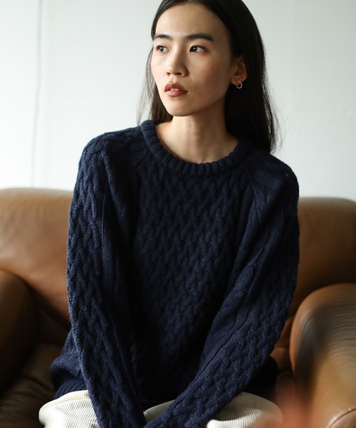 AMERICAN HOLIC（アメリカンホリック）の「クルーネックラグランケーブルニットプルオーバー＊（ニット/セーター・レディース・サックスブルー/ピンク/ネイビー/イエロー/ライトベージュ・M/L）」の3枚目の写真