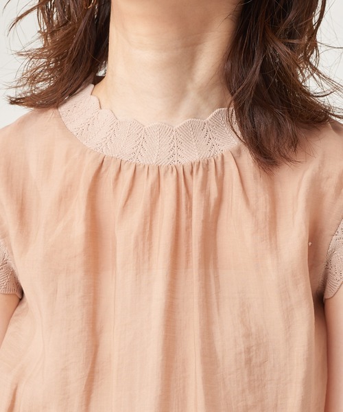 natural couture(ナチュラルクチュール)の「ほんのりシアーエアリープルオーバー(シャツ/ブラウス・レディース・ブラック/サックスブルー/オレンジ/アイボリー・FREE)」の8枚目の写真
