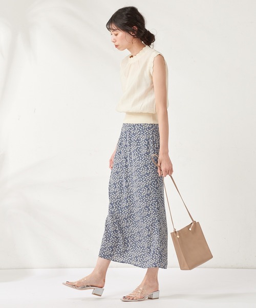 natural couture(ナチュラルクチュール)の「ほんのりシアーエアリープルオーバー(シャツ/ブラウス・レディース・ブラック/サックスブルー/オレンジ/アイボリー・FREE)」の17枚目の写真