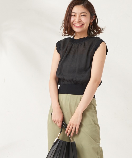 natural couture(ナチュラルクチュール)の「ほんのりシアーエアリープルオーバー(シャツ/ブラウス・レディース・ブラック/サックスブルー/オレンジ/アイボリー・FREE)」の22枚目の写真