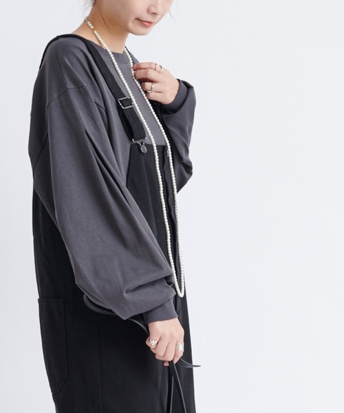 DouDou(ドゥドゥ)の「袖タックボリュームT(Tシャツ/カットソー・レディース・チャコールグレー/ブラウン/アイボリー・FREE)」の1枚目の写真