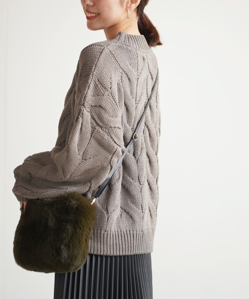 rps（アールピーエス）の「太ケーブルモックネックニットプルオーバー（ニット/セーター・レディース・ブルー/アイボリー/モカ/グレイッシュベージュ/グレイッシュブルー/ミント・M）」の10枚目の写真