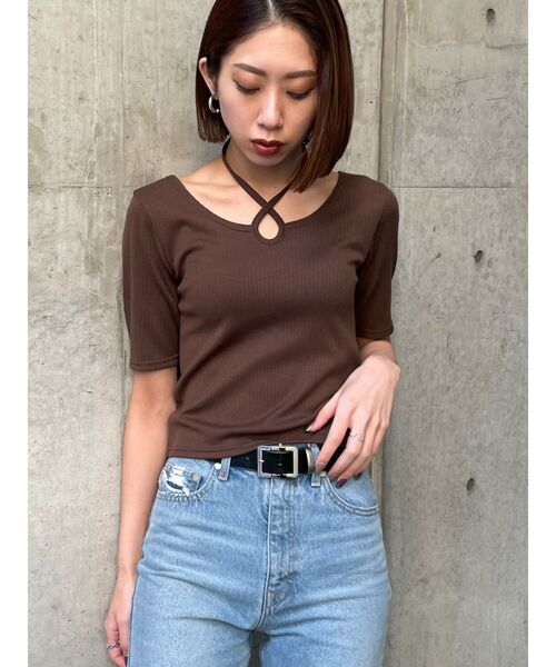 EMODA(エモダ)の「2WAYカッティングトップ(Tシャツ/カットソー・レディース・ホワイト/ブラック/ミント/ブラウン・FREE)」の3枚目の写真