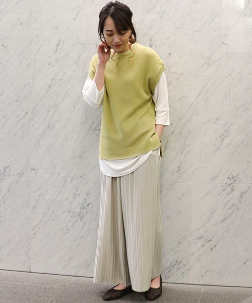 COMME CA ISM（コムサイズム）の「【カラバリ豊富】 ドロップショルダー ニットベスト（ベスト・レディース・ミント/サックスブルー/キャメル/イエロー×グリーン/ブラック/ホワイト/ダークブラウン/ベージュ・MEDIUM/LARGE）」の14枚目の写真