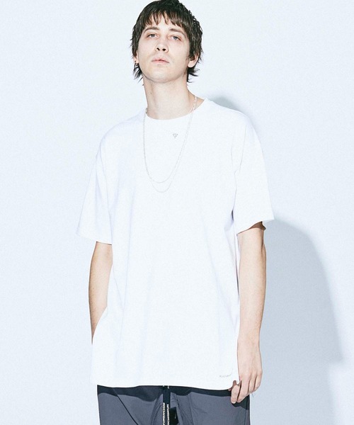 MSML(エムエスエムエル)の「SIDE SLIT SHORT SLEEVE TEE(Tシャツ/カットソー・メンズ・ブラック/チャコールグレー/ホワイト・S/L/M)」の5枚目の写真