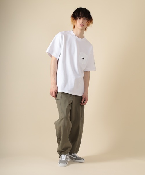 Lee(リー)の「【LEE/リー】オーバーサイズ ワンポケット ヘビーウェイト 半袖Tシャツ(Tシャツ/カットソー・メンズ・アッシュグレー/ベージュ/ホワイト/ブラック/サックスブルー・XL/L/M)」の7枚目の写真
