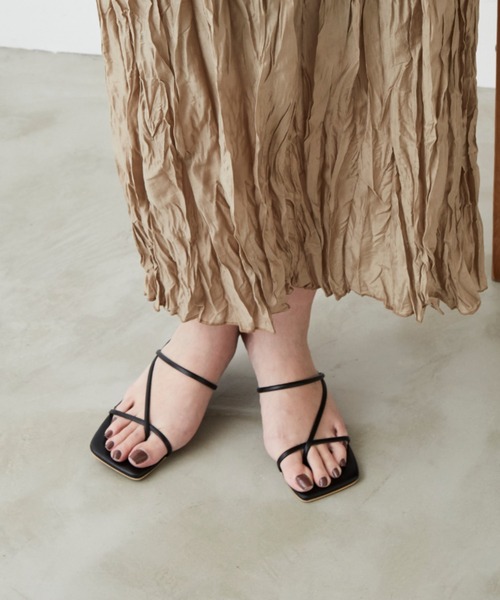 Aunt Marie's（アントマリーズ）の「細ストラップミュール / AUNT MARIE'S（サンダル・レディース・ブラック・LARGE/MEDIUM/SMALL）」の9枚目の写真