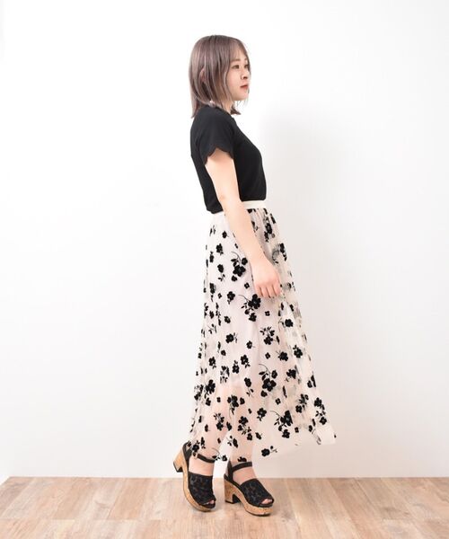 MAJESTIC LEGON（マジェスティックレゴン）の「スカラップデザイントップス（Tシャツ/カットソー・レディース・アイボリー/ネイビー/ブラック/ピンク・SMALL/MEDIUM）」の17枚目の写真